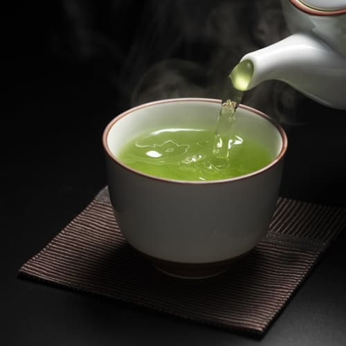 水分補給でお茶、なぜダメ？お茶よりも水をおすすめする理由を解説